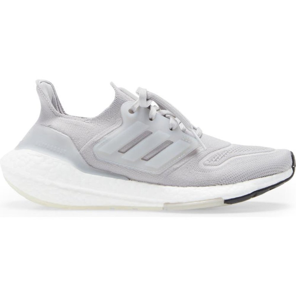 Adidas Ultraboost 22 Women's Running Shoes